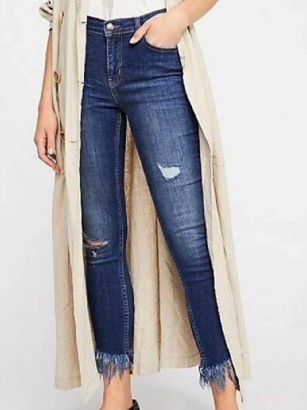 Free People frayed edge skinny jeans size 31